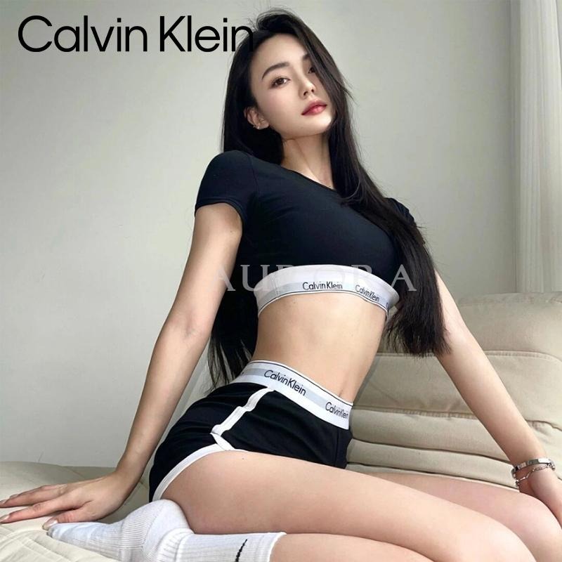 Aurora 購物分享💕 Calvin Klein 新款摩登引力帶露臍短款修身上衣 無胸墊 小短袖 短褲-細節圖10