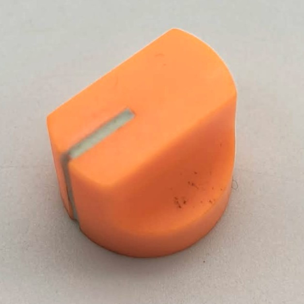 效果器 DIY - 16mm 一字型 鎖螺絲式專業旋鈕｜側邊螺絲固定｜可變電阻旋鈕 效果器改裝-規格圖2