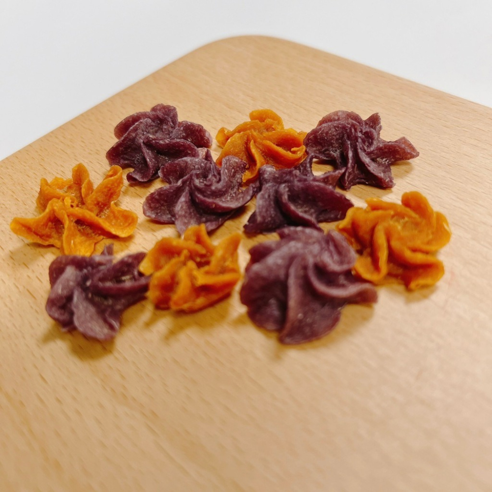 寵物手作零食 雙色地瓜小小酥 寵物肉乾手作 寵物零食手作 手作寵物雞肉乾 狗狗雞肉乾 60g-細節圖2