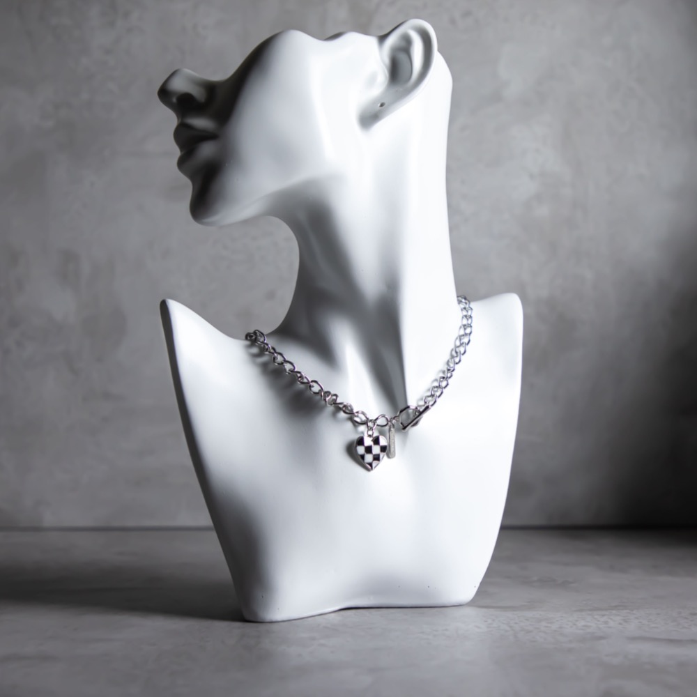 「美物選品」設計感棋盤格愛心項鍊-細節圖4