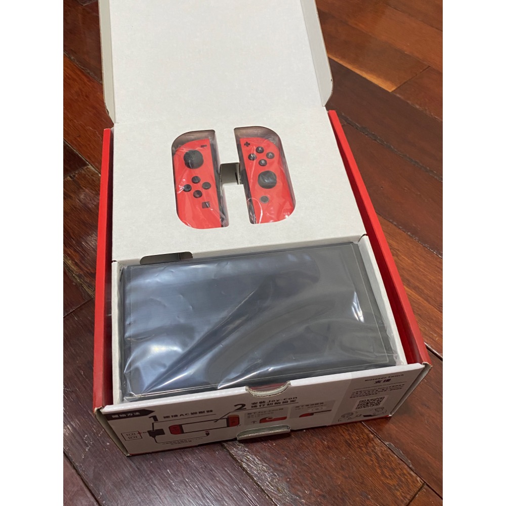 任天堂NS Switch OLED 瑪利歐亮麗紅 遊戲機 掌機-細節圖3