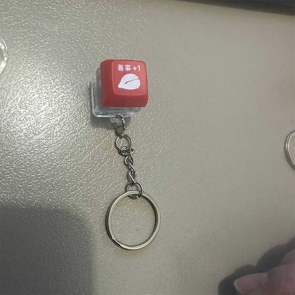 功德小木魚⚡️邦妮【台灣現貨】功德按鍵 功德按鈕 功德鑰匙圈 功德+1 解壓玩具多巴胺解壓按鈕小木魚解壓神器鎖匙圈-規格圖2