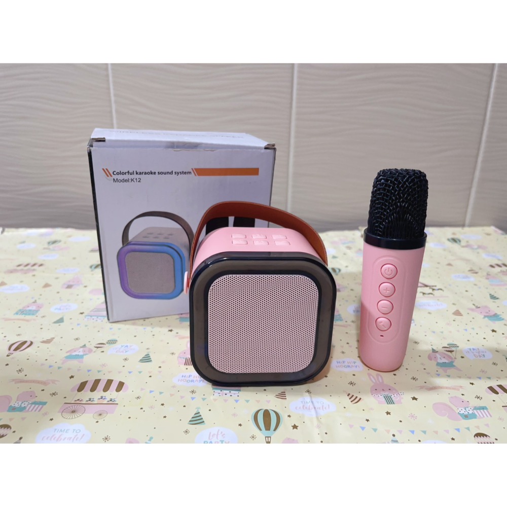 粉色  (只有一支麥克風)