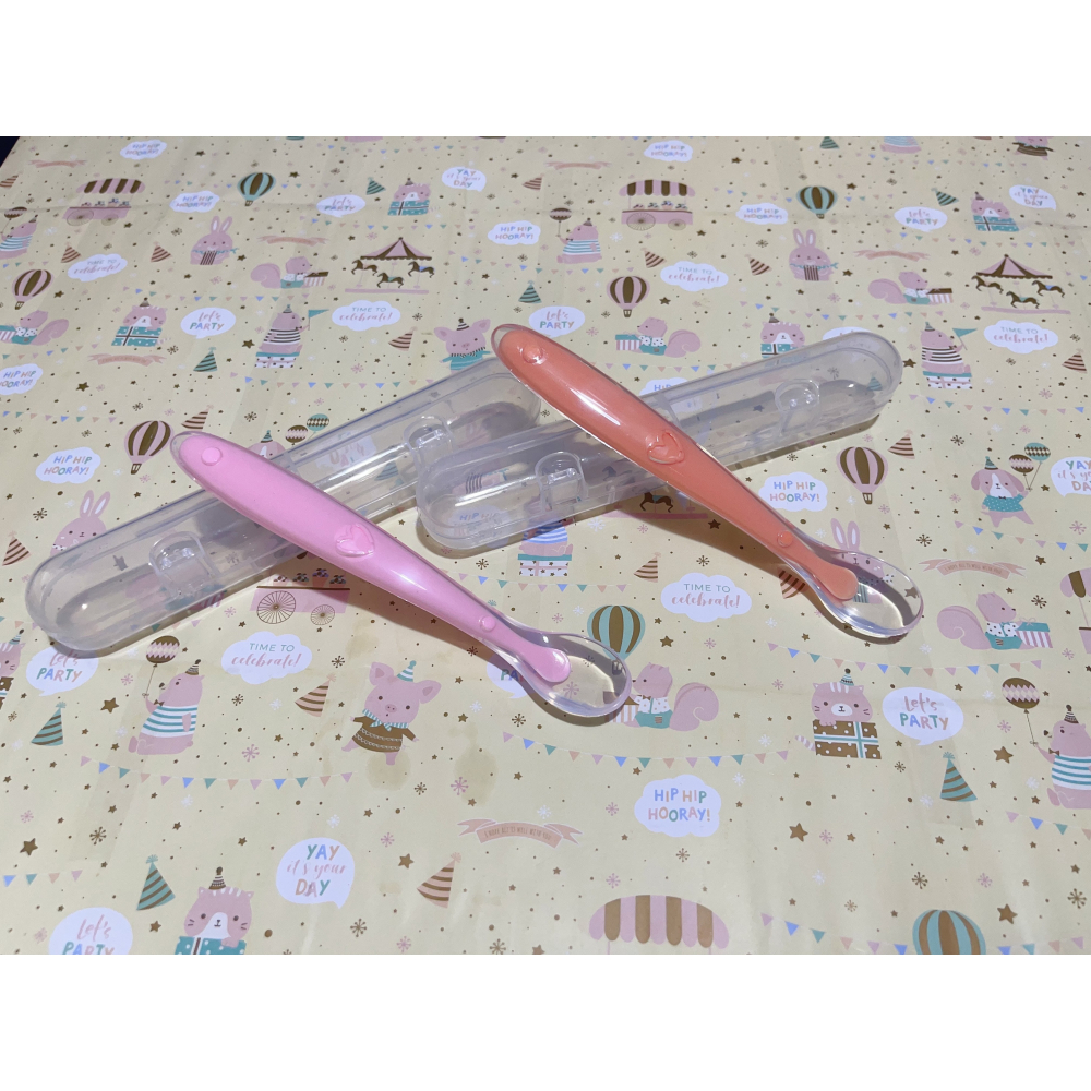 🌺 嬰幼童餐具矽膠湯匙 🥄  ( 湯匙+盒子 )  一組-細節圖2