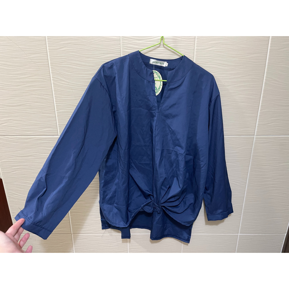 魅力動人 長袖襯衫 前短後長-細節圖2