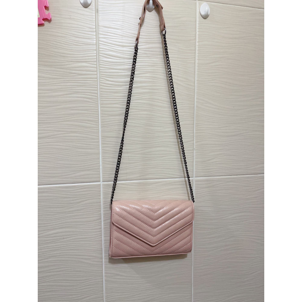 信封包水波紋鍊條包 ( 零錢 / 鈔票 / 手機 / 卡 )  都能放( 兩個卡夾/一個零錢夾/兩個票夾/一個手機格)-細節圖5