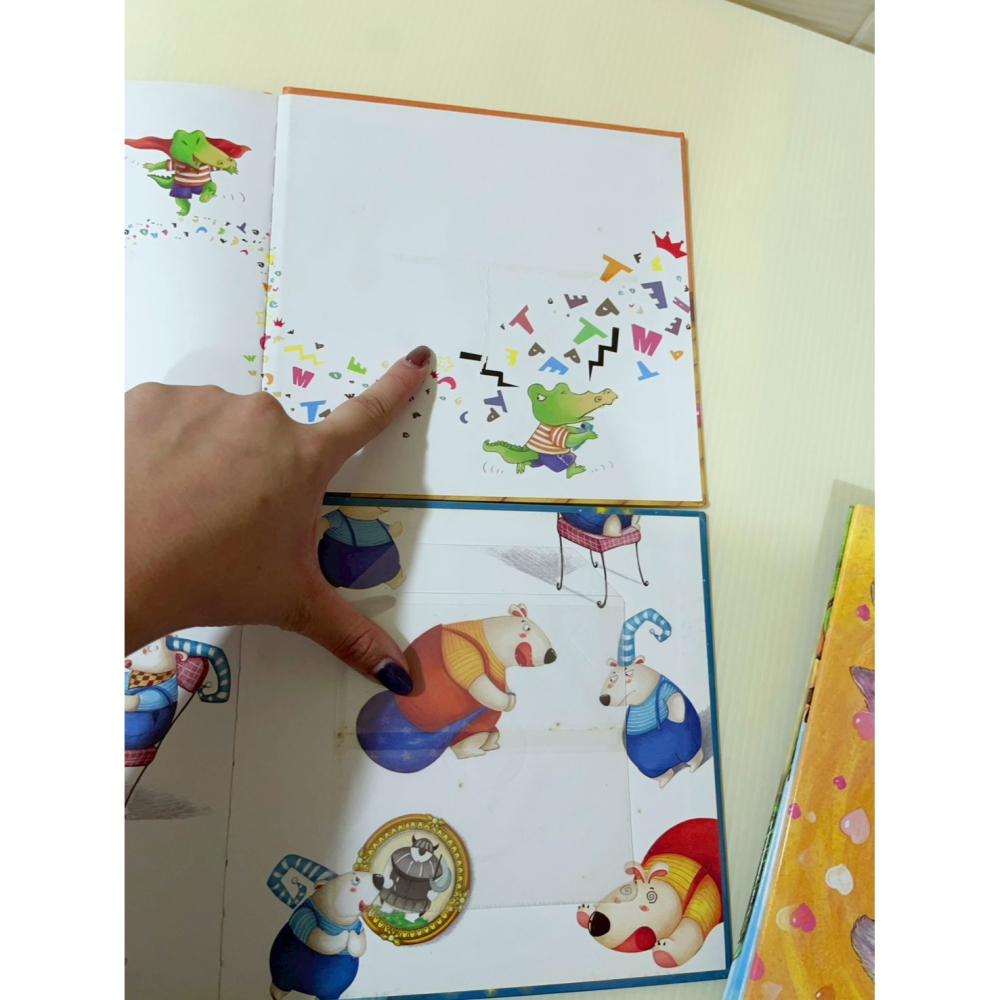 二手 親子繪本  缺CD 邊角有閱讀過的痕跡 微小黃點-細節圖3