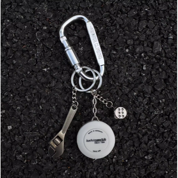 【YT SHOP】韓系D型扣捲尺Cleanfit鑰匙圈 褲飾 腰間配件扳手骰子掛件-細節圖3