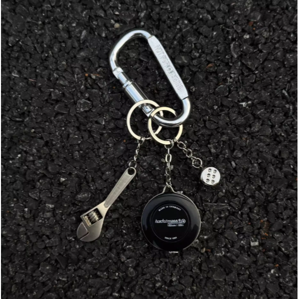 【YT SHOP】韓系D型扣捲尺Cleanfit鑰匙圈 褲飾 腰間配件扳手骰子掛件-細節圖4