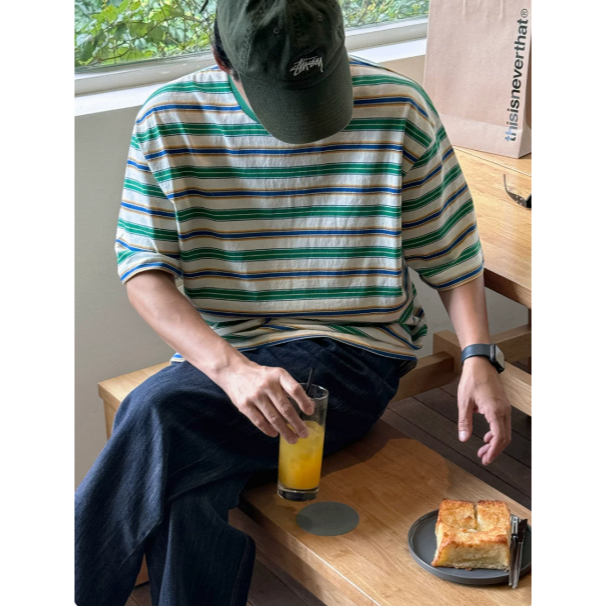 【YT SHOP】滿額送贈品｜韓國｜🇰🇷｜日系復古風條紋短T｜夏天年輕感男士夏季寬鬆圓領短袖T卹韓系通勤風穿搭休閒-細節圖4
