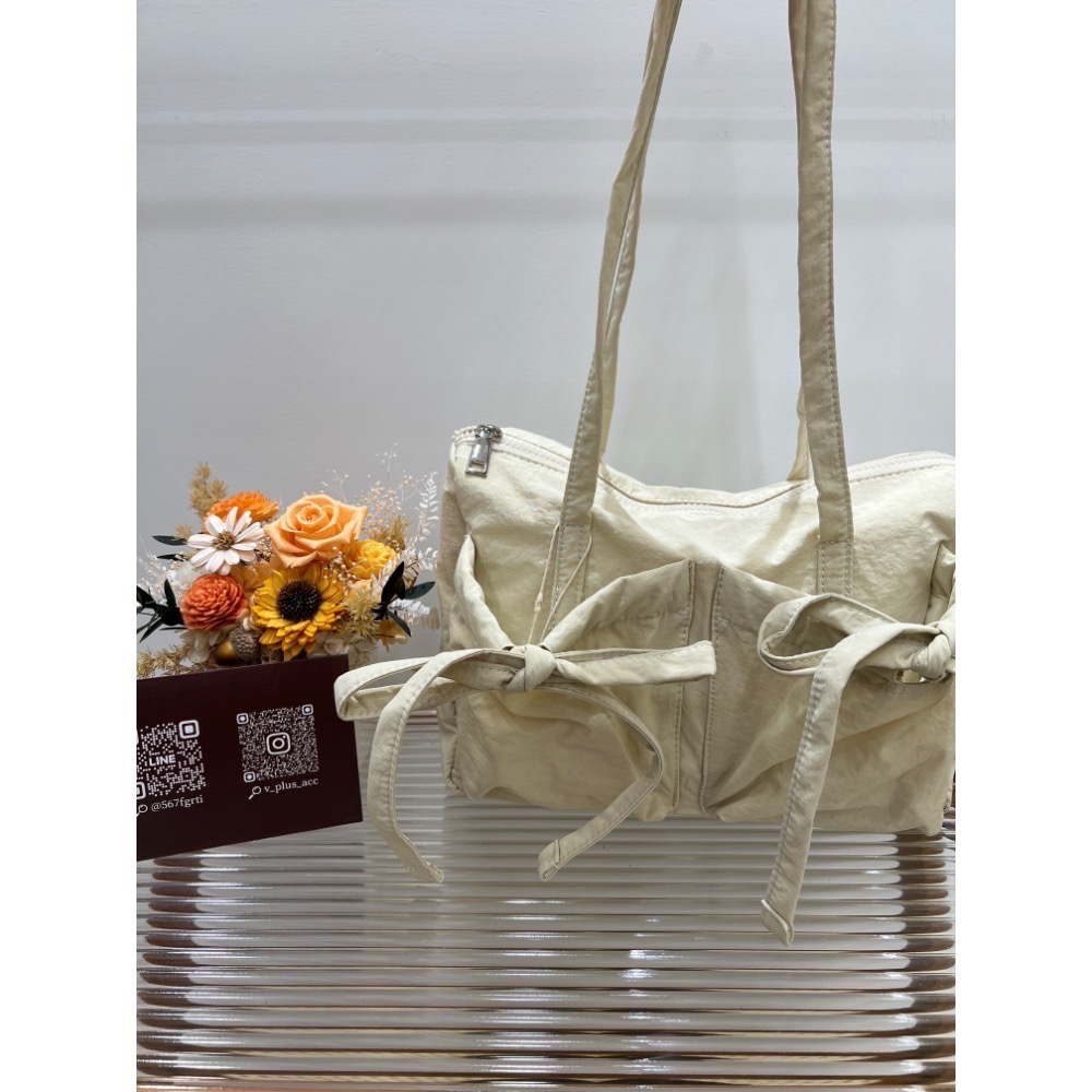 「V+ACC」蝴蝶結托特包 輕量尼龍大容量 米白 霧粉 寶寶藍-細節圖2