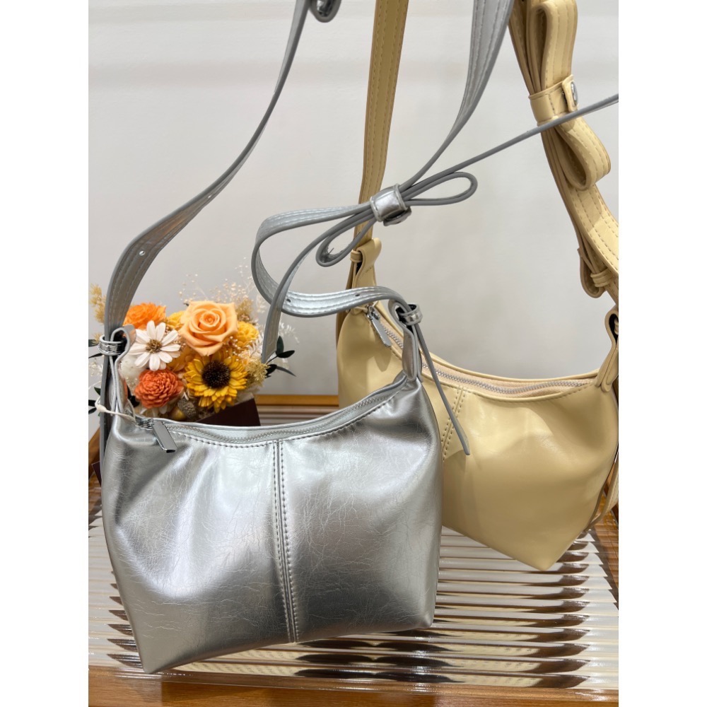 「V+ACC」韓系水餃包 銀色 奶油黃 蝴蝶結-細節圖6