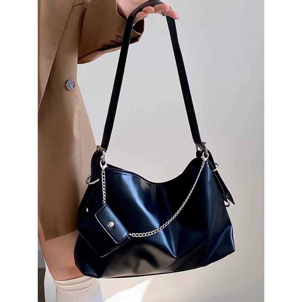 「V+ACC」韓系托特包 斜背包 大容量 附吊飾零錢包-細節圖5