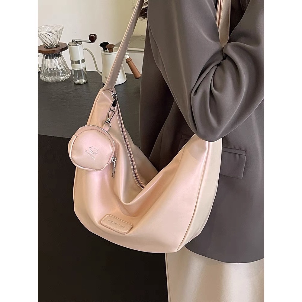 「V+ACC」珠光粉斜背包 大容量 側背包 附零錢包-細節圖2