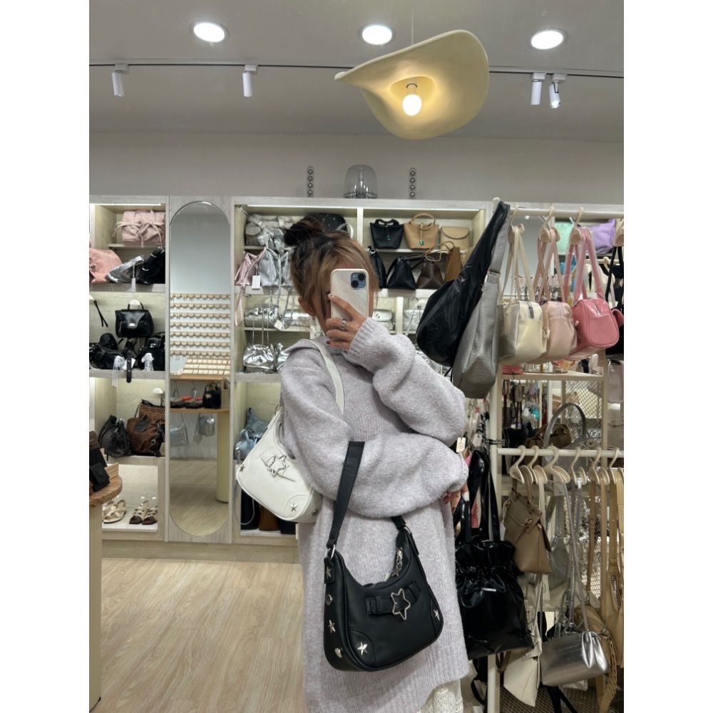 V+ ACC✦Y2K✰星星手提腋下包 黑色 白色-細節圖3