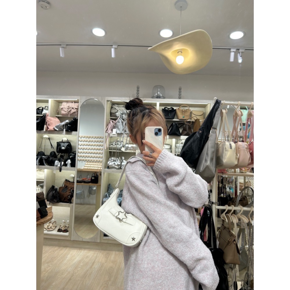 V+ ACC✦Y2K✰星星手提腋下包 黑色 白色-細節圖4