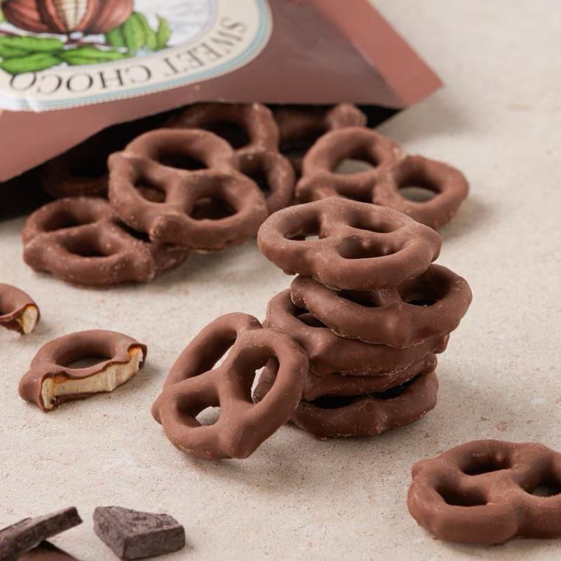 📌現貨 🇰🇷韓國 PEACOCK 巧克力三明治餅乾 巧克力蝴蝶餅 開心果 草莓 花生-細節圖4