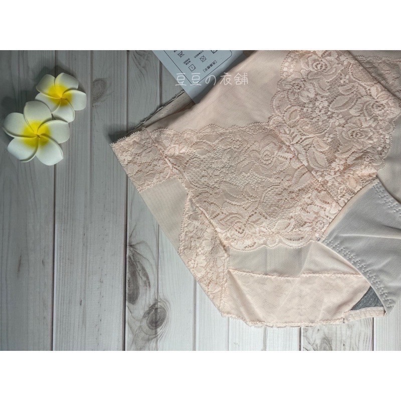 #5788 媽媽推薦 蕾絲 性感 無痕 透氣 塑身褲 雕塑褲 束褲 中高腰 加大 大尺碼 女生內褲 女內褲 內褲-細節圖4