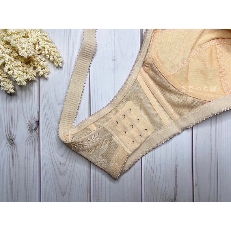 #2899/3900【C/D罩杯】三排釦 調整型內衣 蕾絲緹花 無鋼圈 素色 加大 大碼 大尺碼 內衣-細節圖7