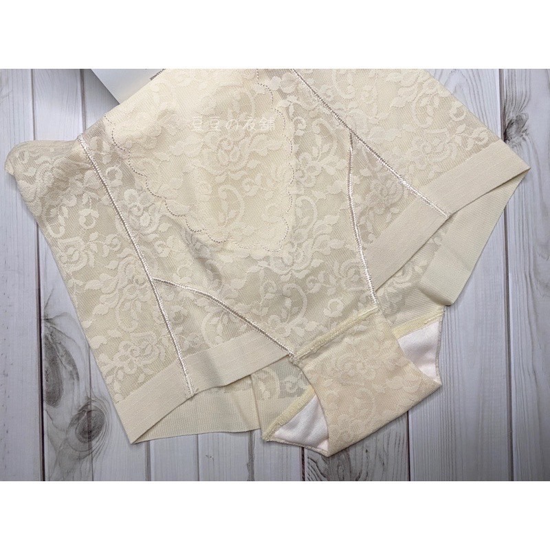 #751 台灣製 媽媽推薦 蕾絲 性感 無痕 透氣 塑身褲 雕塑褲 中高腰 大碼 大尺碼 女生內褲 女內褲 內褲-細節圖5