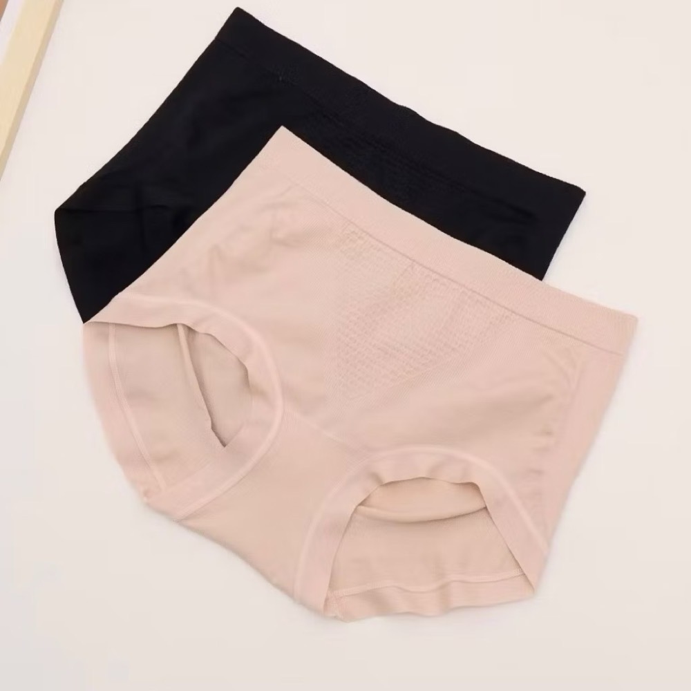 #2401 SOFTLIGHT 舒芙蕾內褲 遠紅外線 無縫 無縫褲 棉 輕薄 服貼 中腰 女生內褲 內褲-細節圖9