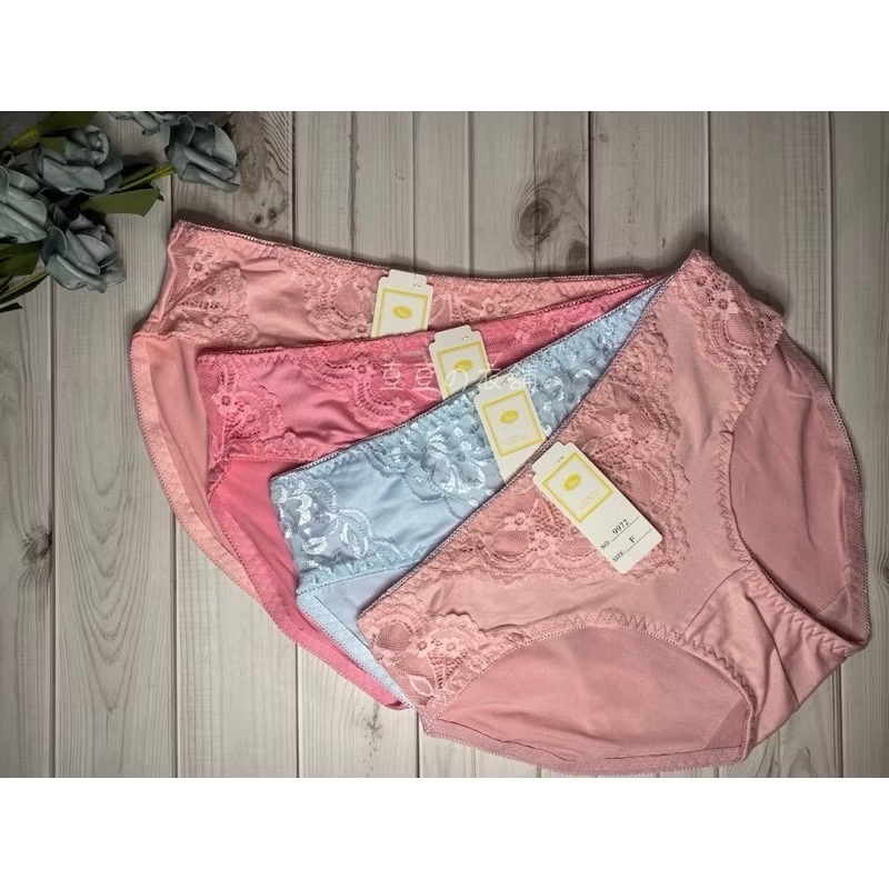 #9972 F尺碼 超舒適 牛奶絲 蕾絲 性感 透氣 中腰 女生內褲 女內褲 內褲-細節圖2
