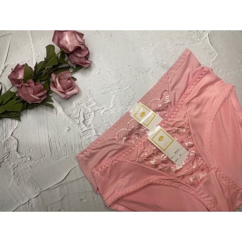 #9913 F尺碼 超舒適 牛奶絲 蕾絲 性感 透氣 中腰 女生內褲 女內褲 內褲-細節圖3