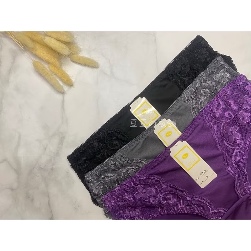 #9928 F尺碼 超舒適 牛奶絲 蕾絲 性感 透氣 中腰 女生內褲 女內褲 內褲-細節圖3