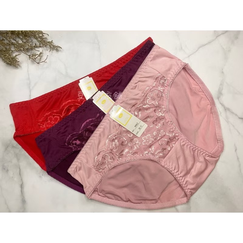 #9962 加大 牛奶絲 蕾絲 性感 親膚 中腰 大碼 大尺碼 女生內褲 女內褲 內褲-細節圖3