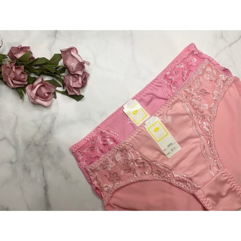 #9906 加大 牛奶絲 蕾絲 性感 親膚 中腰 大碼 大尺碼 女生內褲 女內褲 內褲-細節圖3