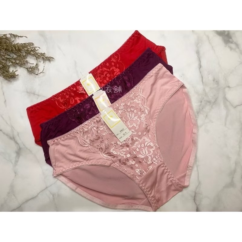 #9965 加大 牛奶絲 蕾絲 性感 親膚 中腰 大碼 大尺碼 女生內褲 女內褲 內褲-細節圖2