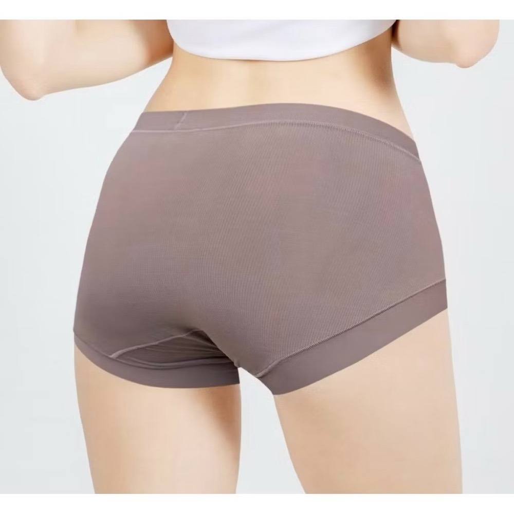 #9102 SOFT LIGHT 舒芙蕾內褲 絲絲入扣 超薄 涼感 蠶絲 無痕 透氣 中腰 女生內褲 女內褲 內褲-細節圖3