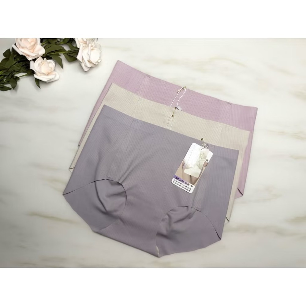 #5719 隱形貼合內褲 超彈萊卡 3D蠶絲 羅紋 無痕內褲 立體包臀 抗菌 中腰 女生內褲 女內褲 內褲-細節圖4