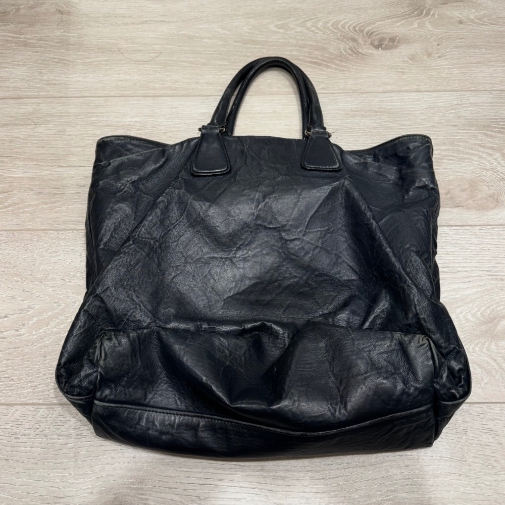 正版 Prada手提包 （二手商品，狀態不錯）-細節圖4