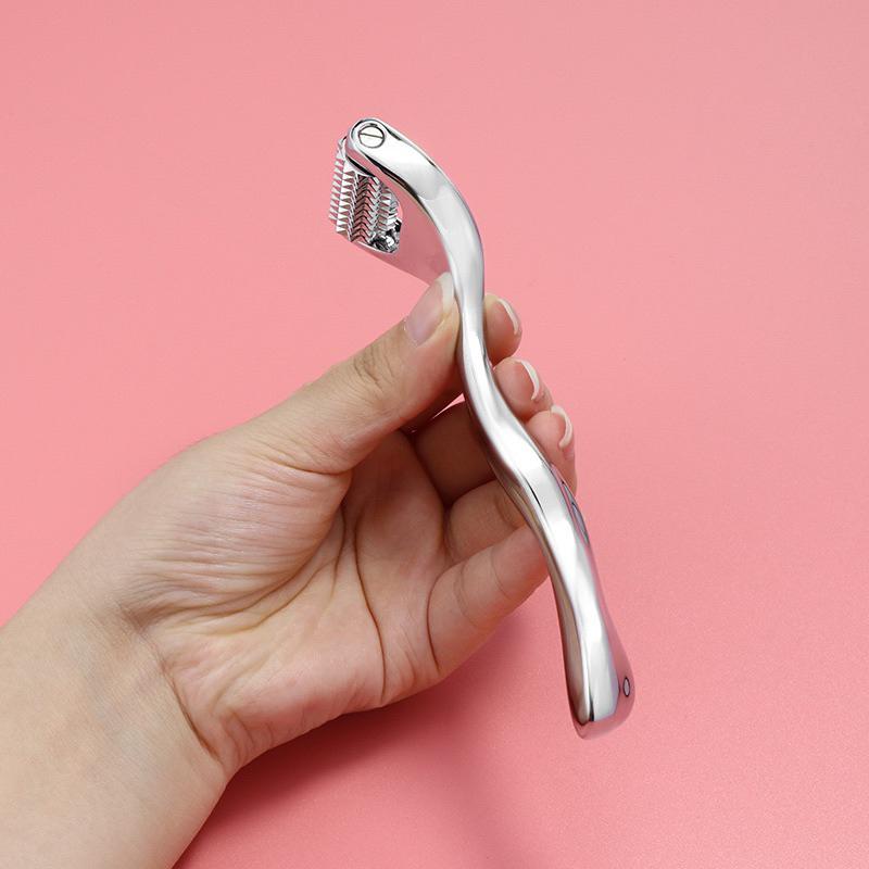 艾美莎莎💞台灣現貨 微針滾輪導入儀  刮痧按摩棒 滾珠刮痧按摩棒 臉部按摩 刮痧 瘦臉美容儀 頭皮滾珠按摩棒 按摩棒金屬-細節圖4