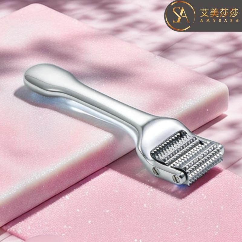 艾美莎莎💞現貨 靜音款 微針滾輪導入儀  按摩滾輪 刮痧板 臉部刮痧板 臉部滾輪 按摩器 刮痧板 頭皮滾針按摩棒 金屬-細節圖3