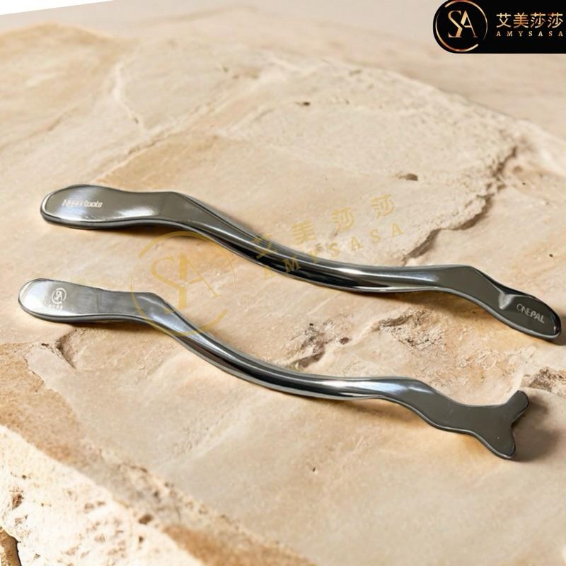 艾美莎莎💞現貨特價316筋膜刀 魚形 葉子 A形 鳥形 筋膜刀 不銹鋼筋膜刀 運動按摩師 按摩刀 刮痧按摩 肌肉放鬆-細節圖8