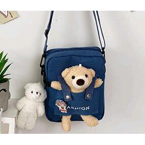 🍓小雨媽的童言童語🍓現貨網紅款熊熊斜背包百搭可愛萌翻天小熊包帆布斜背包兒童斜肩包兒童節禮物百搭兒童包包兒童包單肩包-細節圖4