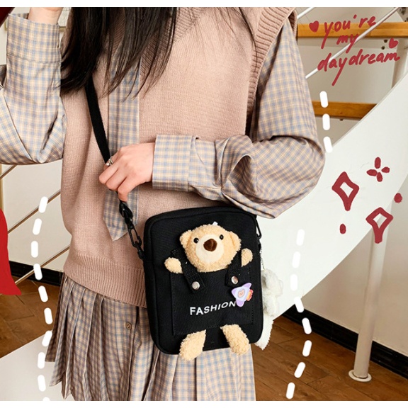 🍓小雨媽的童言童語🍓現貨網紅款熊熊斜背包百搭可愛萌翻天小熊包帆布斜背包兒童斜肩包兒童節禮物百搭兒童包包兒童包單肩包-細節圖7