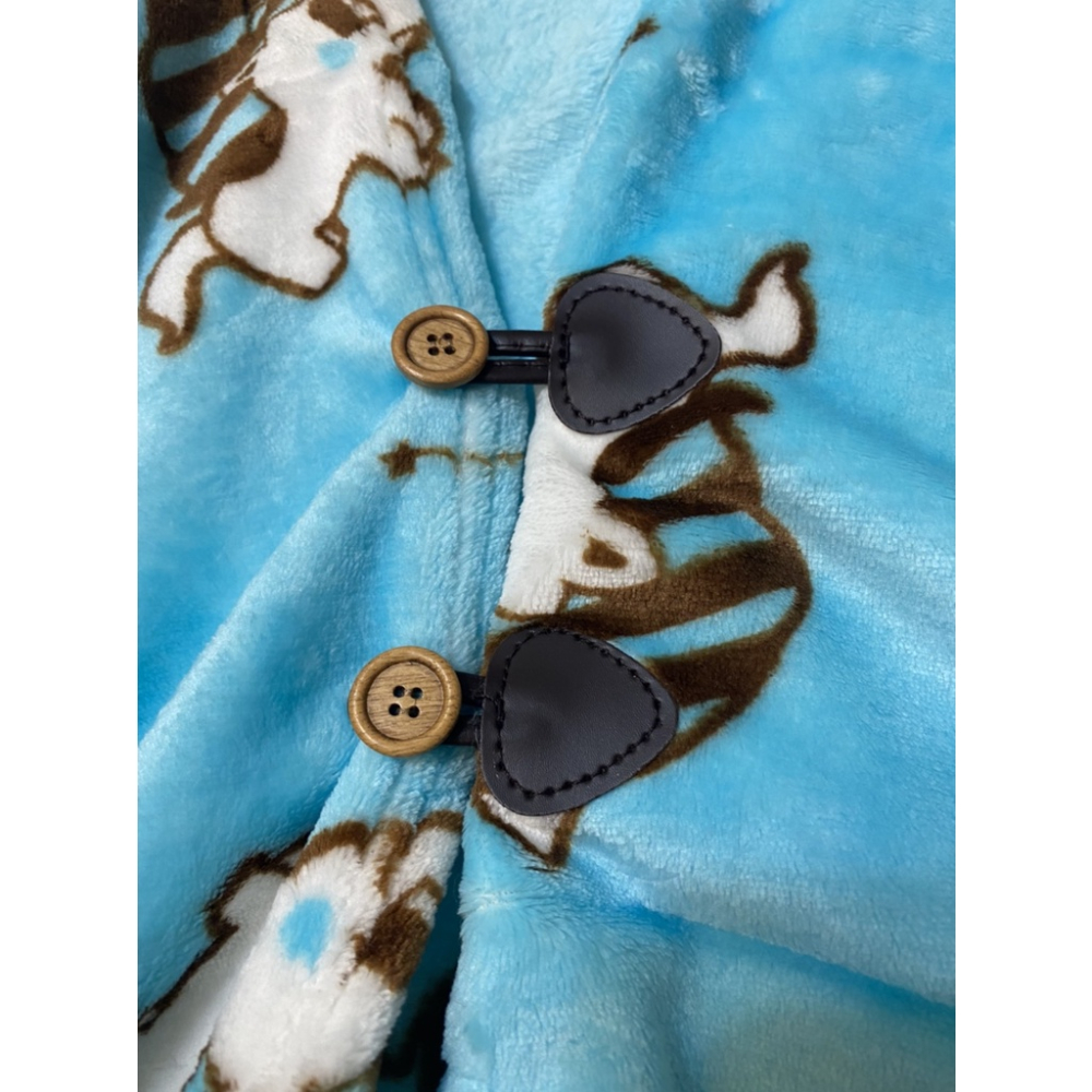 【台灣賣家24H出貨】冬天必備~ 兒童披肩毯 懶人毯 薄毯 斗篷 毯子 法蘭絨小被子 午睡毯 居家斗篷披風 斗篷浴巾-細節圖4