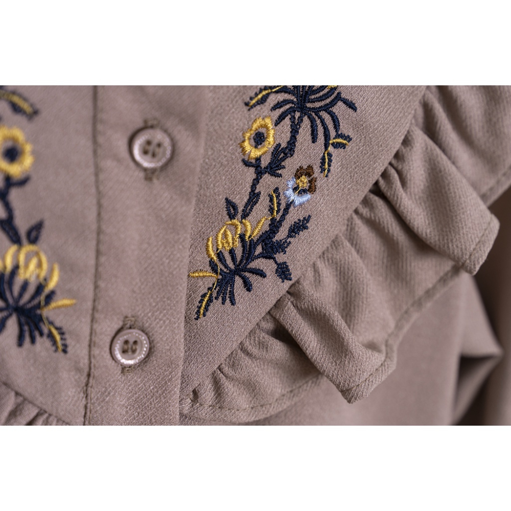 【台灣賣家24H出貨】現貨女童長袖洋裝 長袖連身裙 中小童刺繡連身裙 韓版女童洋裝 前開扣洋裝 薄長袖連身裙-細節圖4