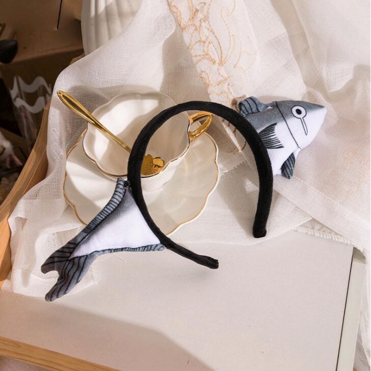 🍓小雨媽的童言童語🍓現貨~網紅新款可愛胡蘿蔔造型髮箍搞怪鱼頭造型箍髮箍穿頭鹹魚造型女童成人頭飾-細節圖5