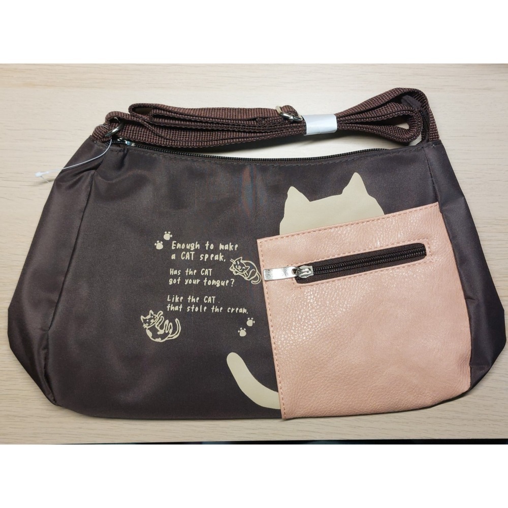 粉紅口袋/深棕色底