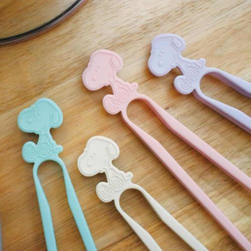 24hr出貨⚡️日本製 Hello Kitty 史努比 米菲兔 不沾手 零食夾 海苔夾 餅乾夾 洋芋片夾 點心夾-細節圖6