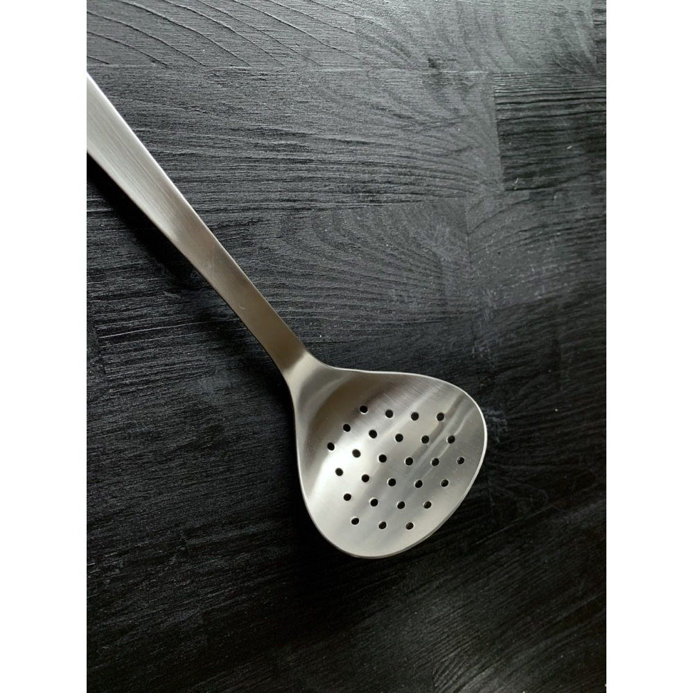 24hr出貨⚡️日本製 柳宗理 SORI YANAGI 不鏽鋼 圓孔杓 湯勺 濾湯勺 濾勺 有孔 漏勺 勺子-細節圖4