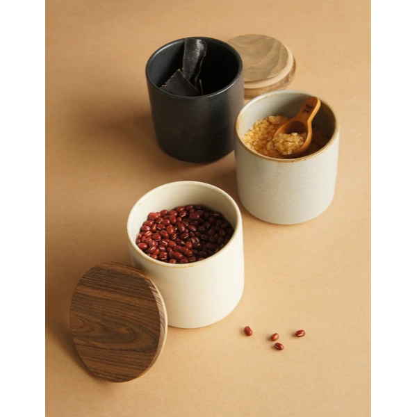 24hr出貨⚡️日本製 SHIKIKA 收納罐 糖容器 保存罐 鹽巴罐 糖罐 調味罐 保存容器 密封罐 防潮罐 罐子-細節圖5