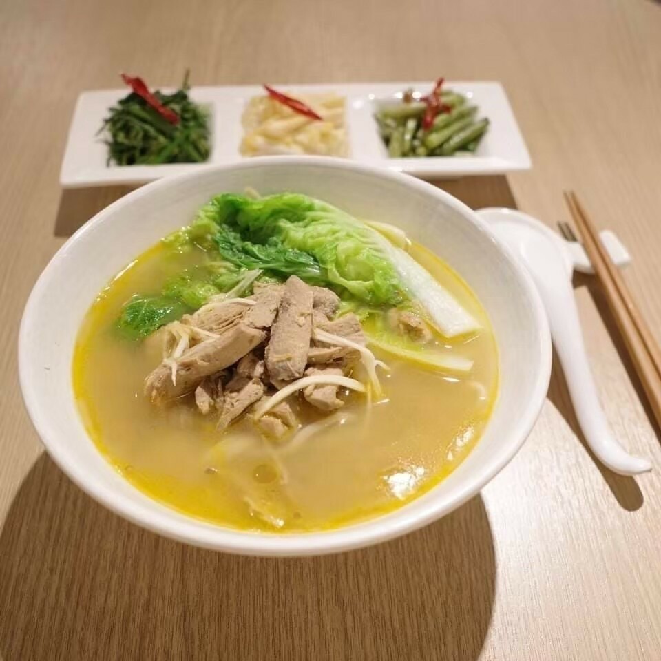 預購不出貨！ 牛易館 素清燉牛肉麵 冷凍包 (3入裝630g)【線上牛肉麵博覽會】-細節圖2