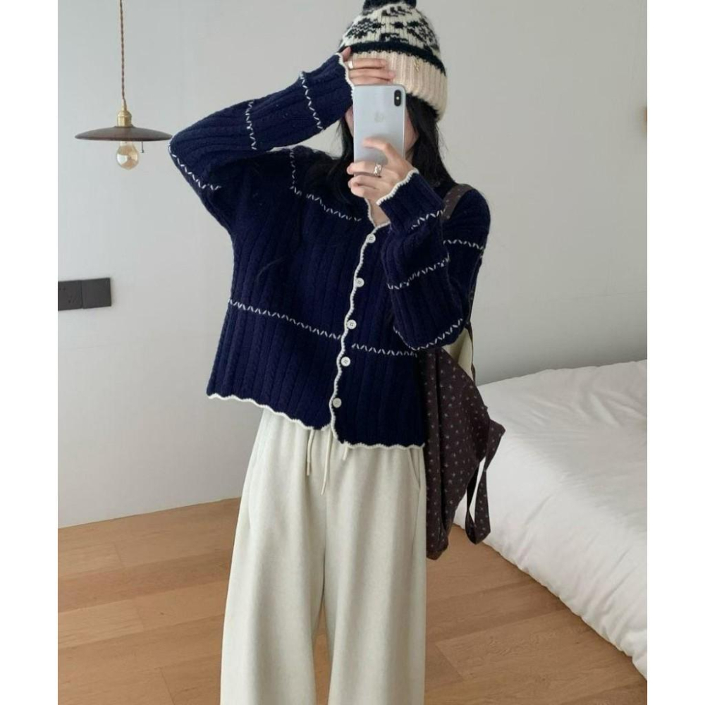 【𝐊𝐈𝐁𝐎𝐘𝐎】秋冬氣息拼線針織開襟外套｜現貨-細節圖4