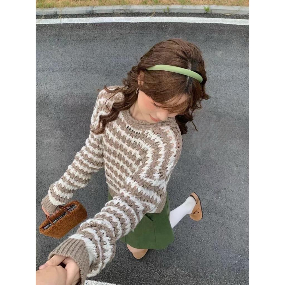 【𝐊𝐈𝐁𝐎𝐘𝐎】海鹽奶蓋輕暖條紋毛衣｜現貨-細節圖5