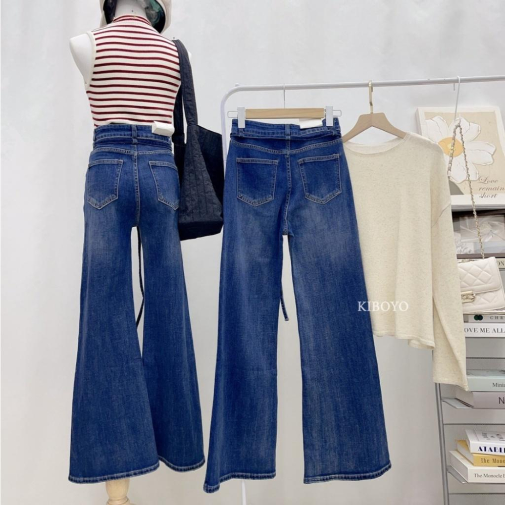 【𝐊𝐈𝐁𝐎𝐘𝐎】經典藍微喇叭牛仔褲(附綁帶)｜現貨-細節圖2